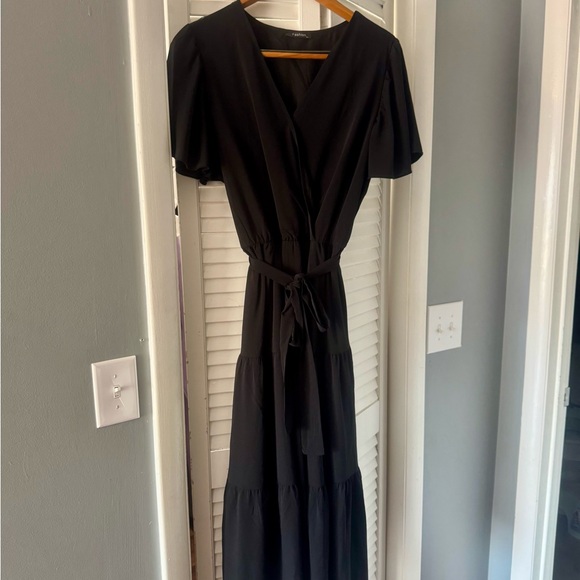 Women’s Black Wrap Tie Midi Dress - Picture 2 of 3